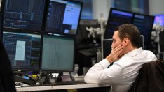 Европейските борси завършиха с понижения след занижените прогнози на АЦБ и ЕК