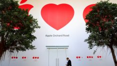 Apple – напът към борсова оценка от над 1 трлн. долара