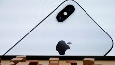 Nomura понижи оценката си за акциите на Apple
