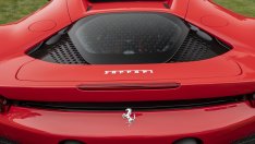 Ferrari коригира нагоре целогодишните си насоки след „изключително“ силно тримесечие