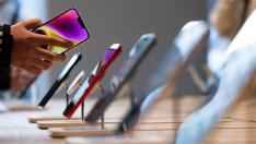 Apple отново се доближава до рекордната капитализация от 3 трлн. долара