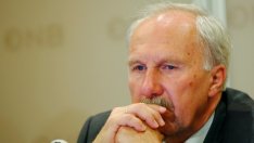 Новотни: ЕЦБ ще вземе решение през лятото за края на стимулите си