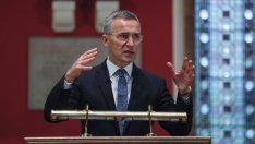 НАТО отнема акредитацията на 7 души от мисията на Русия в алианса