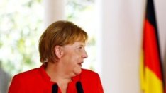 Лидерите на Германия и Испания обещаха да са единни по въпросите на миграцията