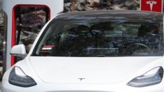 Tesla ще пусне евтин модел през 2022 г. 