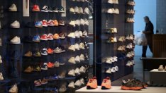 Adidas постигна неочакван успех с първата разпродажба на маратонки Yeezy