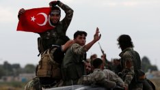  Турция: Постигнато е не прекратяване, а временно спиране на операцията в Сирия