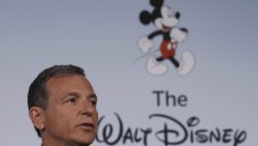 Disney се намира на гребена на вълната, но въпросът с наследника на Боб Айгър остава