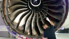 Rolls-Royce отчита рекордна загуба, очаква възстановяване през 2021 г.