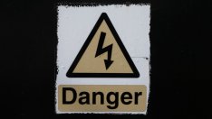 Гърция продаде 24% от енергийния мрежови оператор на Китай