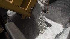 Tesla подписа 3-годишен договор с китайски доставчик на литий