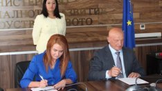 Седем общини получиха безвъзмездно финансиране заради наводненията