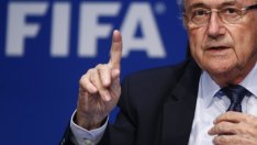 FIFA на съдбоносен кръстопът 