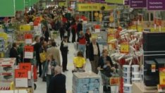 Основателите на BauMax продават ценна арт колекция, за да спасят веригата