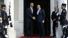 Барак Обама: САЩ застава рамо до рамо с Гърция