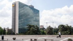 Eni свива прогнозата за производството, след като отчете 94% спад на печалбата 