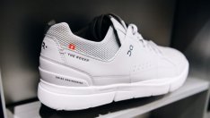 Подкрепена от Роджър Федерер швейцарска компания за маратонки планира IPO в САЩ