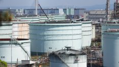 Рияд притиска африканските членове на ОПЕК да намалят производствените квoти