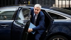 Лондон разглежда алтернативи за предпазния механизъм за ирландската граница