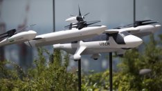 Uber води преговори да продаде звеното си за летящи таксита?