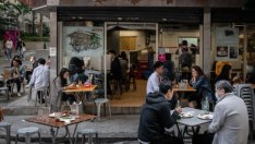 Секторът на услугите в Китай нараства при по-силно потребителско търсене