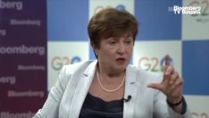 МВФ очаква растеж в Китай от около 5% през 2023 г.