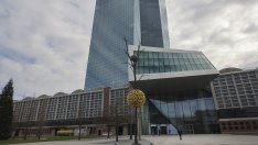 Казакс от ЕЦБ: Повишенията на лихвите може и да не приключат през юли