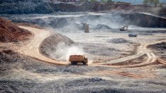 CATL подновява работата в рафинерия за литий с риск от понижаване на цената на метала