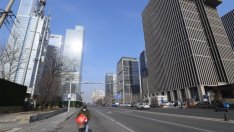 Китай регистрира най-слабия ръст на БВП за последните около 30 години