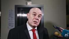 Гешев поиска публична процедура на предложението за прекратяване на мандата му