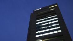 Toyota и Honda предприемат най-високите увеличения на заплатите от десетилетия