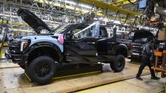 Ford е толкова американски, колкото и ябълковият пай. Или това се отнася за Honda?