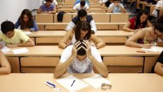 Дългът на младите американци достигна 12-годишен връх