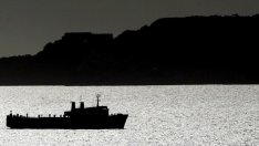 Венецуелски петрол за половин милиард очаква нови собственици в открито море