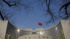 Китайската централна банка свива основната лихва за първи път от 2016 г.