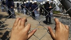 Гърция има План Б, ако споразумението с Турция за бежанците пропадне