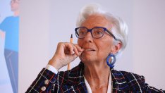 ЕЦБ трябва да остави всички възможности отворени това лято