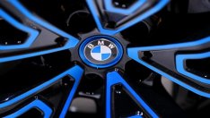 BMW излъчва на живо дебюта на i4 след отмяна на изложението в Женева