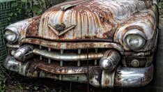 Колко време отнема преместването на стар автомобил в София?