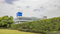 Panasonic планира да изгради четири нови фабрики за електромобилни батерии