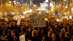 Чешкият премиер се зарече, че никога няма да подаде оставка въпреки протестите