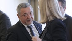 Валери Симеонов подаде оставка*