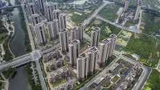 Китай е подложен на все по-голям натиск да възстанови жилищния си пазар