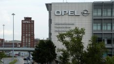 Opel планира да съкрати до 4100 работни места, за да намали разходите си