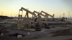 Goldman Sachs очаква разведряване на петролния пазар в средносрочен план