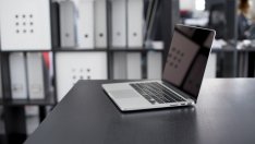 Едва 15% от аутсорсинг компаниите у нас връщат екипите си в офиса