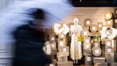 Продажбите на LVMH разочароват, тъй като войната в Близкия изток свива търсенето