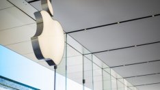 Apple отлага временно връщането в офиса