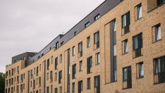 Британците се връщат на пазара на жилища след понижаването на лихвите от АЦБ