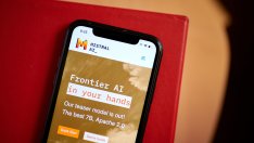 Европейският стартъп Mistral AI набра 385 млн. евро